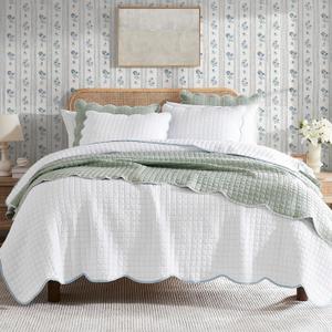 WDCOZY White King Size Quilt Bedding Set, Scalloped Farmhouse Country Rustic Lightweight Soft Coverlet, Cute Cozy Kantha Pick Stitch Bedspread, 2 Pillow Shams, Blue Edge Blue Stitching