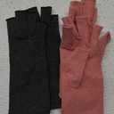2 Pairs Arthritis Compression Gloves for Women Men, Carpal Tunnel Pain Relief, Fingerless for Typing Both Hands (Small, Grey 1+Pink 1)