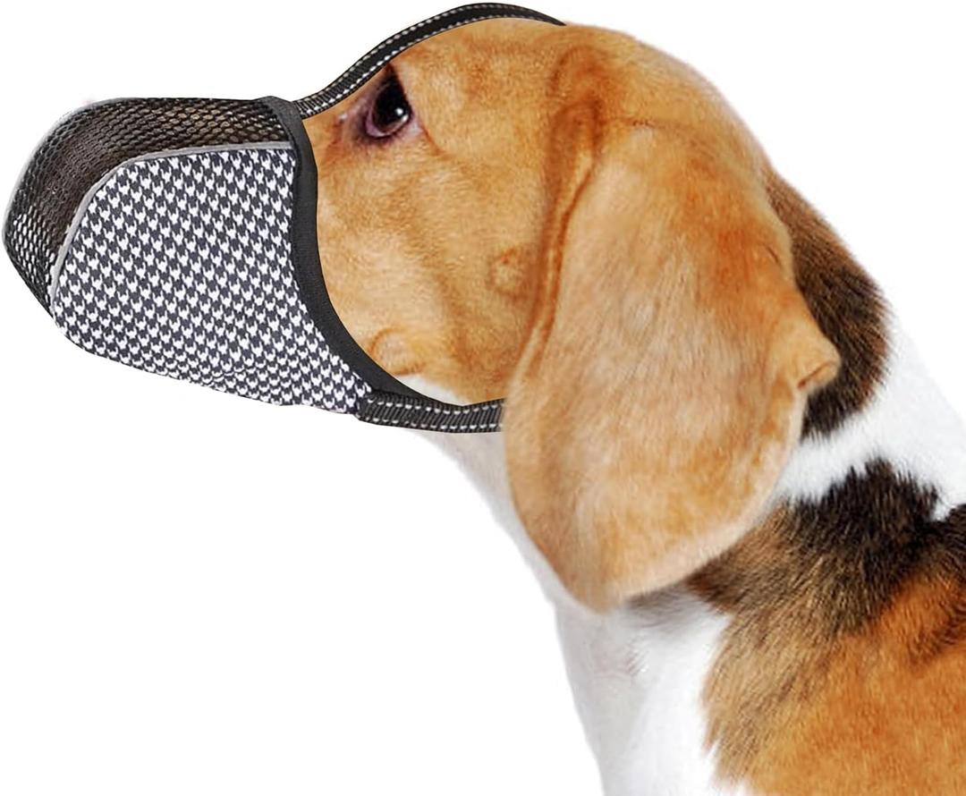 Dog Muzzle Medium Sized Dogs Anti Bite Bark Soft Air Mesh Muzzles Reflective Ajustable Full Coverage Dog Mouth Guard Cover for Grooming Scavenging Black, M