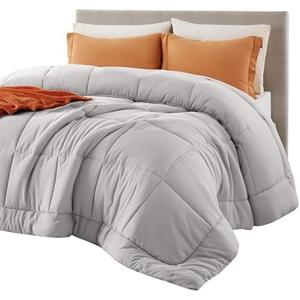 Bedsure Comforter Duvet Insert - Quilted Comforters King Size, All Season Duvet, GentleSoft Down Alternative Bedding, with 8 Tabs, Gifts for Women/Men, Light Grey, King 90 x 102 Inches