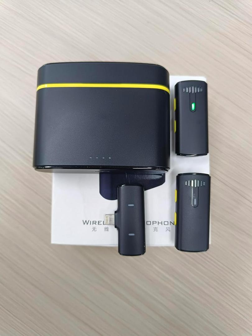 MAYBESTA Wireless Lavalier Lapel Microphone for iPhone with Charging Case for Video Recording MAYBESTA Wireless Lavalier Lapel Microphone for iPhone with Charging Case for Video Recording