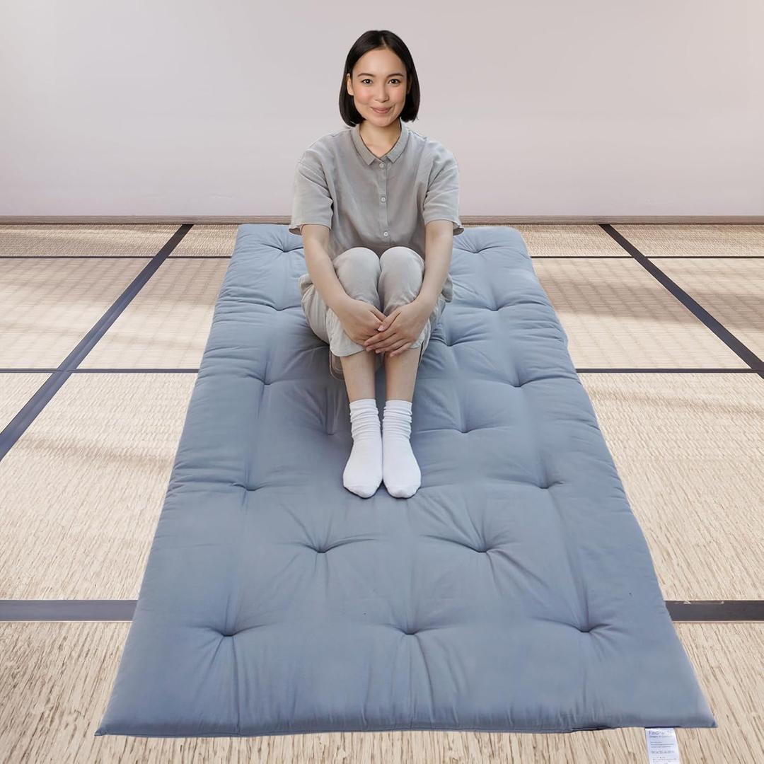 FindPanda Japanese Futon Floor Mattress, Folding Tatami Mat Sleeping Pad,Roll Up Kids Floor Lounger, Twin