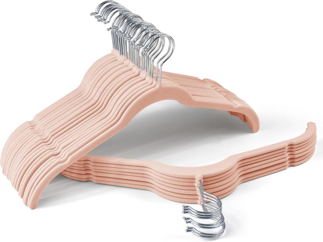 Premium Velvet Shirt Hangers 30 Pack, Non-Slip 360 Swivel Hook Space-Saving Felt Hanger, Slim Flocked Hangers for Blouses, Strappy Dresses, Tank Tops(Pink)