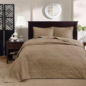 Madison Park Quebec Reversible Quilt Set Damask Design, Double Sided Stitching All Season, Lightweight Bedspread Bedding Set, Matching Sham, Khaki, Queen(102"x118") 3 Piece