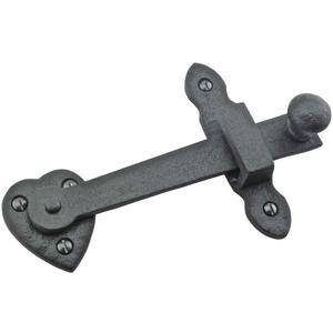 Renovators Supply Manufacturing Black Wrought Iron Heart Style Flip Gate Latch 4 in Antique Barn Fence Door Lock (Pack of 1)