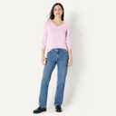Essentials Women's Standard Lightweight V-Neck Sweater, Light Pink Liliac, Small