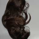 Highlight Ombre Brown Layered Wavy Wig With Curtain Bangs for Women Synthetic Dark Brown Highlight Wig Long Curly Natural Body Wave for Daily Party Use 24inch