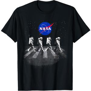 NASA T-Shirt Walking Astronauts in Space T-Shirt, Size XL