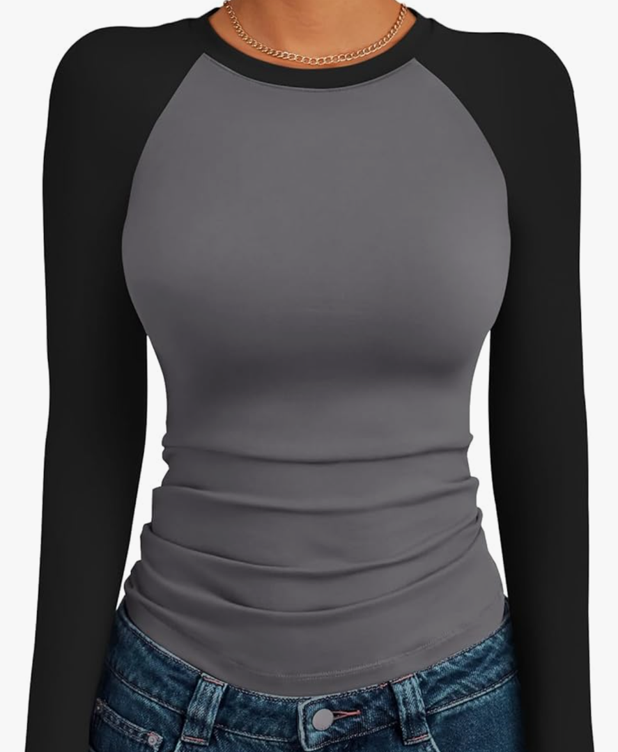 Trendy Queen Women's Long Sleeve Shirts Slim Fit Stretchy Color Block Slightly Cropped Tops M